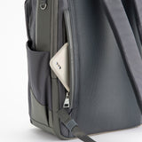 Polku スクエアリュック 15237