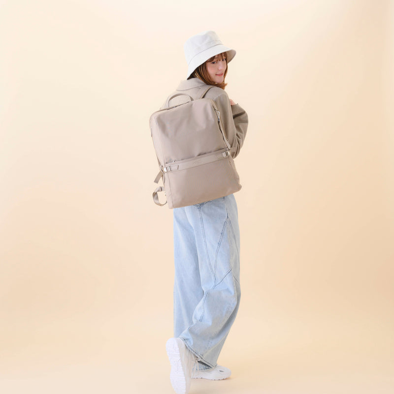 Lycka スクエアリュック 11713-12 ベージュ 【SALE 30%OFF 】