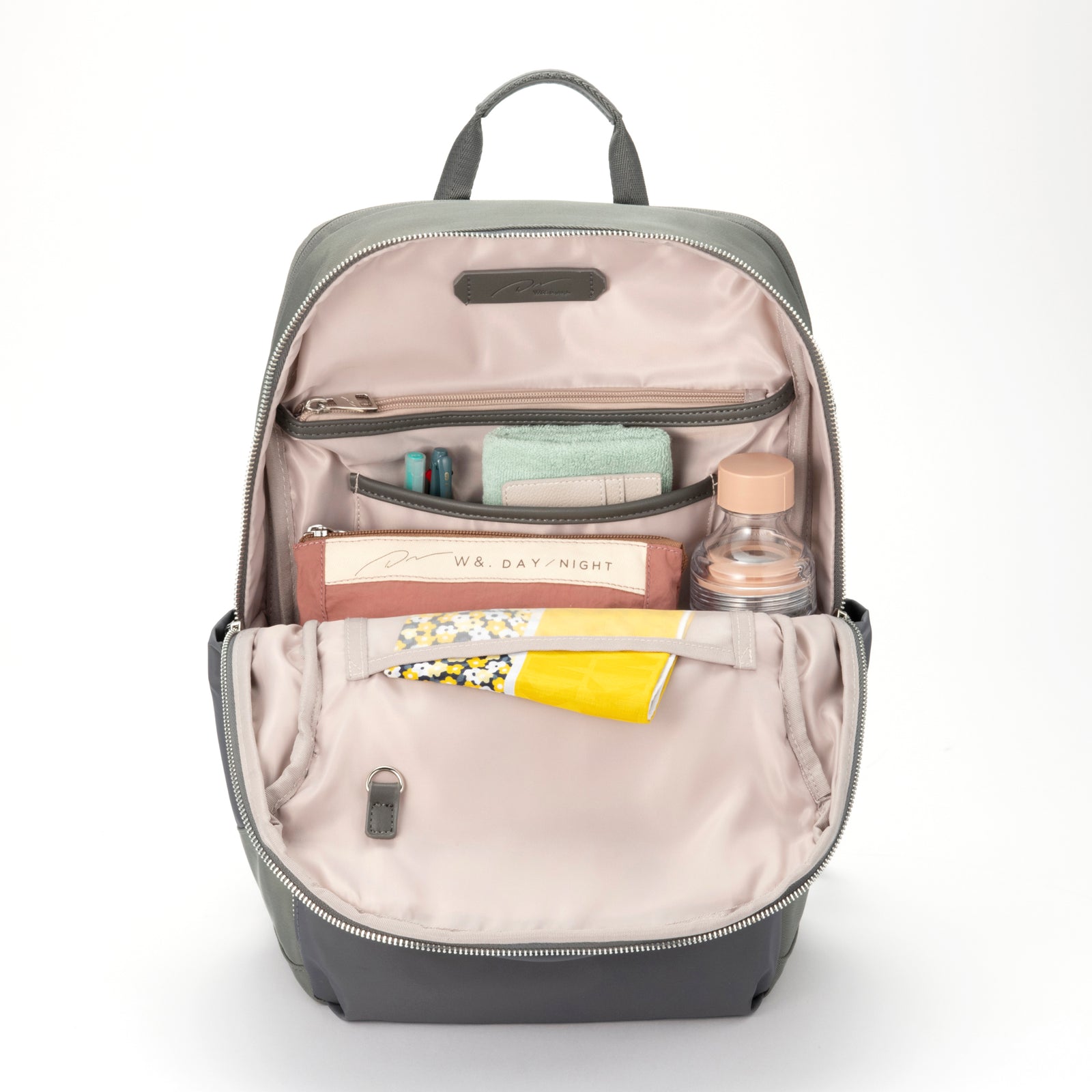 大き目 新品 16800円☆スクエアリュック ☆Ａ４ 牛革☆ レディース リュック Polku スクエアリュック 15237 W&.Day