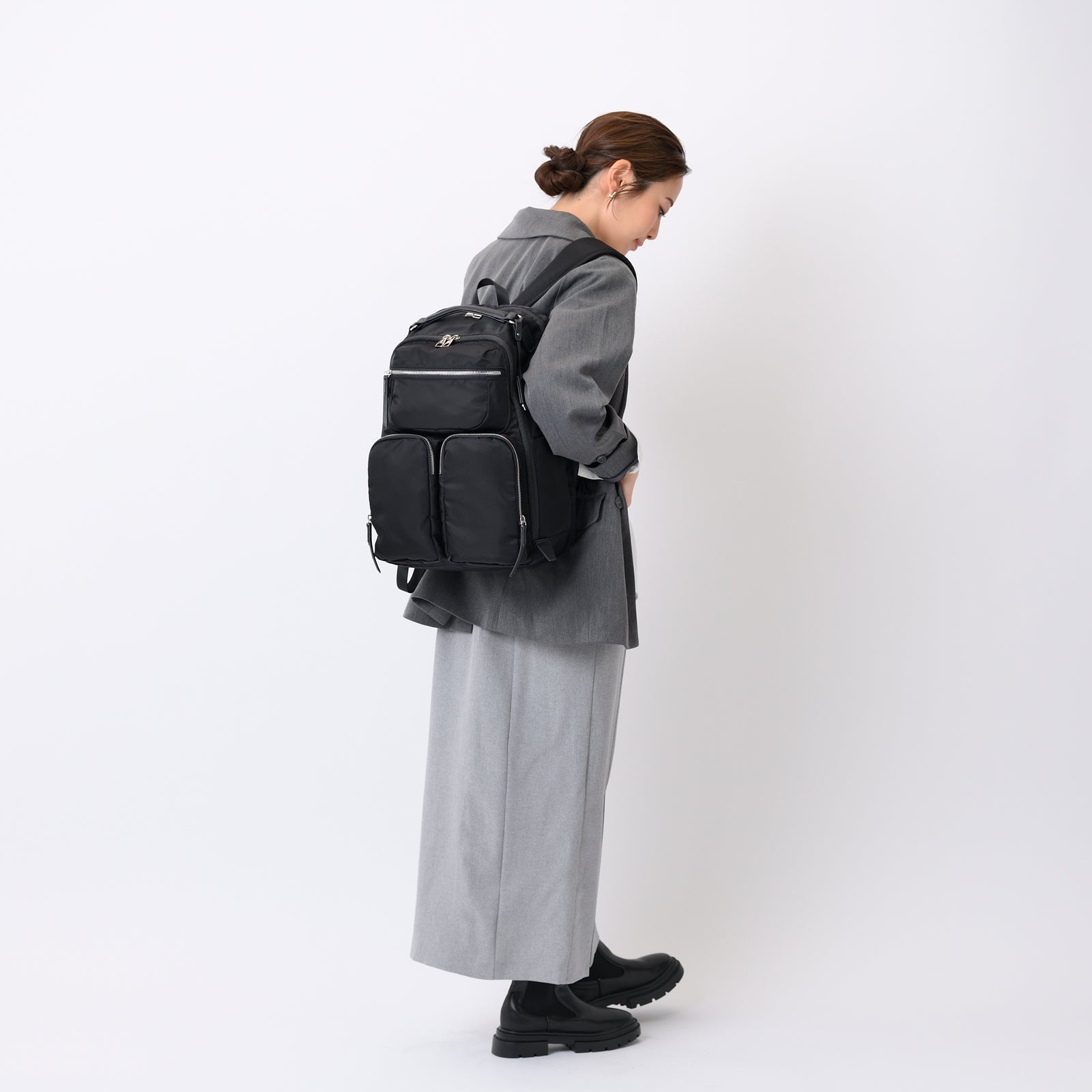 メル14788【新品未使用】タグ付W&.DayNight リュック グレー メル14788【新品未使用】タグ付W&.DayNight リュック グレー W＆