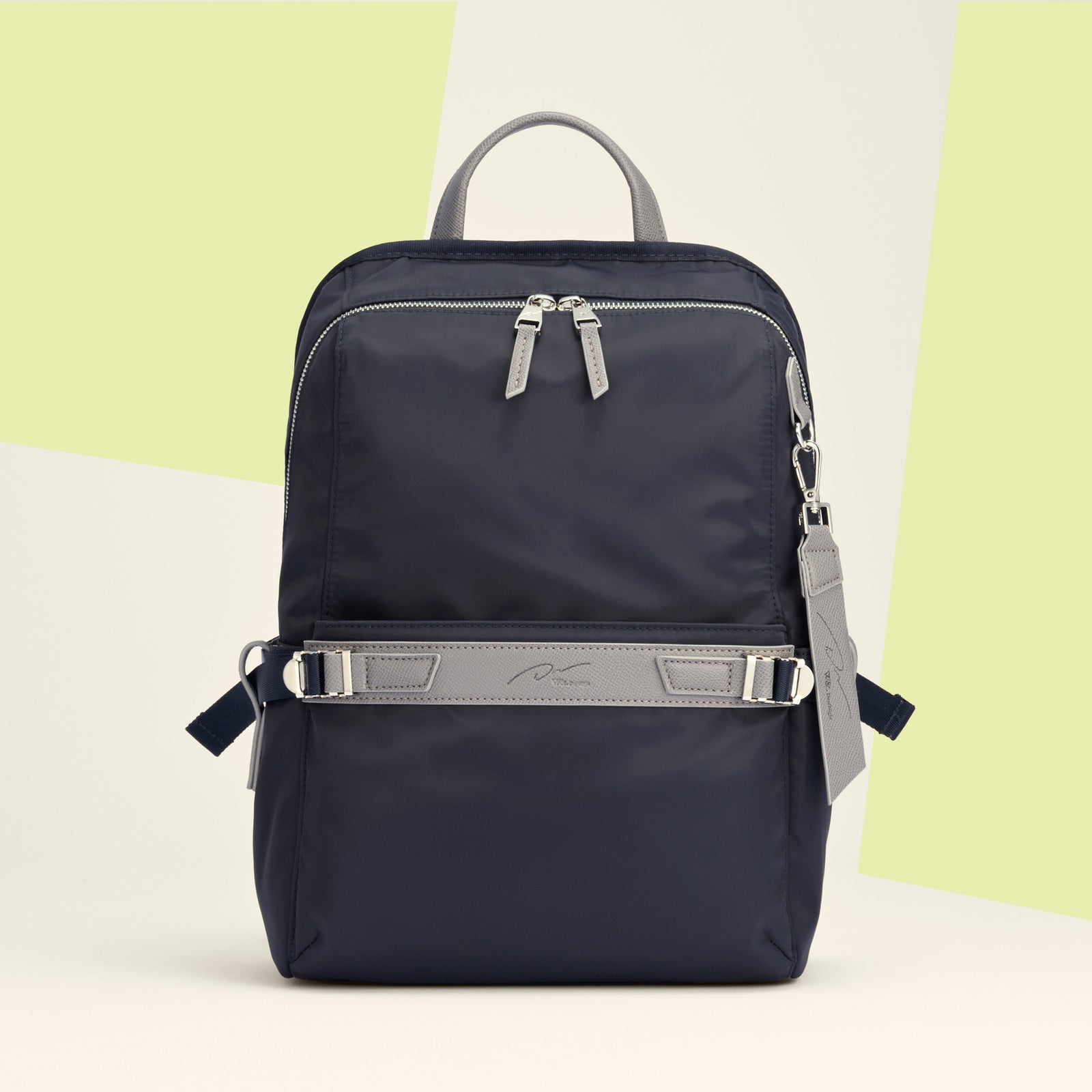 ワンピース　スクエアリュック未使用品 レディース リュック Lycka