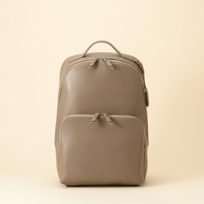 Poet アップルレザーリュック 11737【 MORE SALE 50%OFF 】