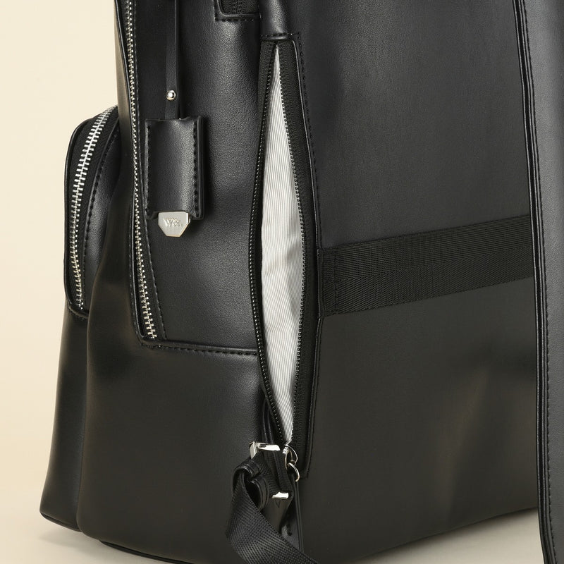 Poet アップルレザーリュック 11737【 MORE SALE 50%OFF 】