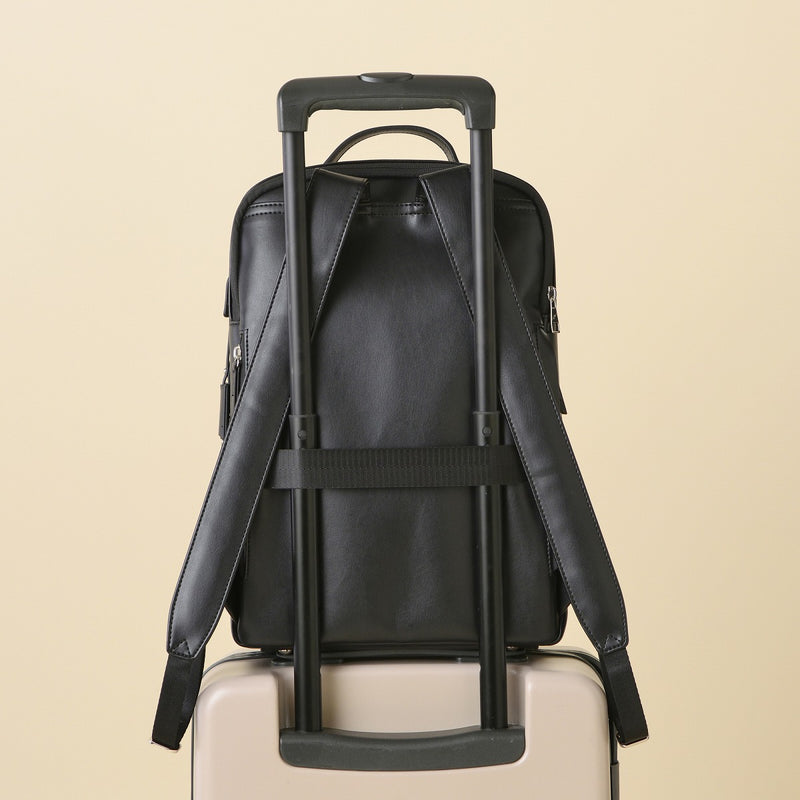 Poet アップルレザーリュック 11737【 MORE SALE 50%OFF 】